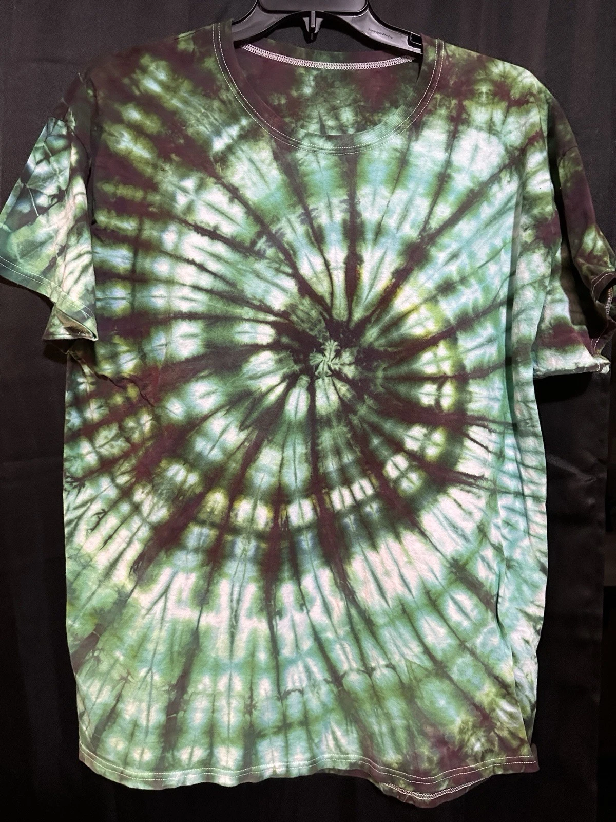 Dye Diff'rnt T-shirt spiral ice green